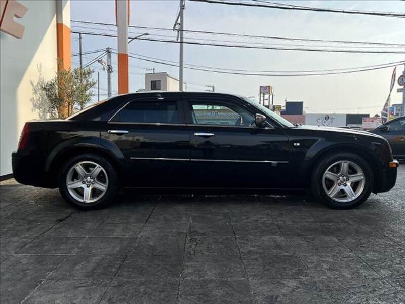 300C