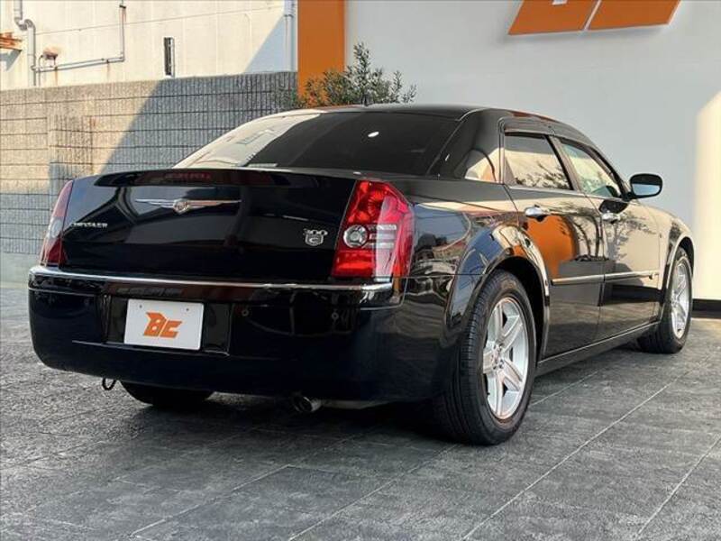 300C