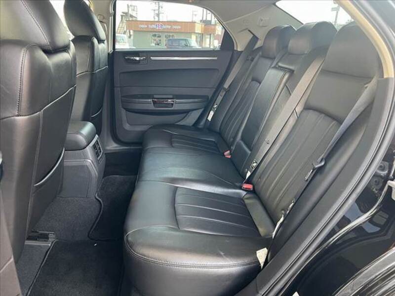 300C