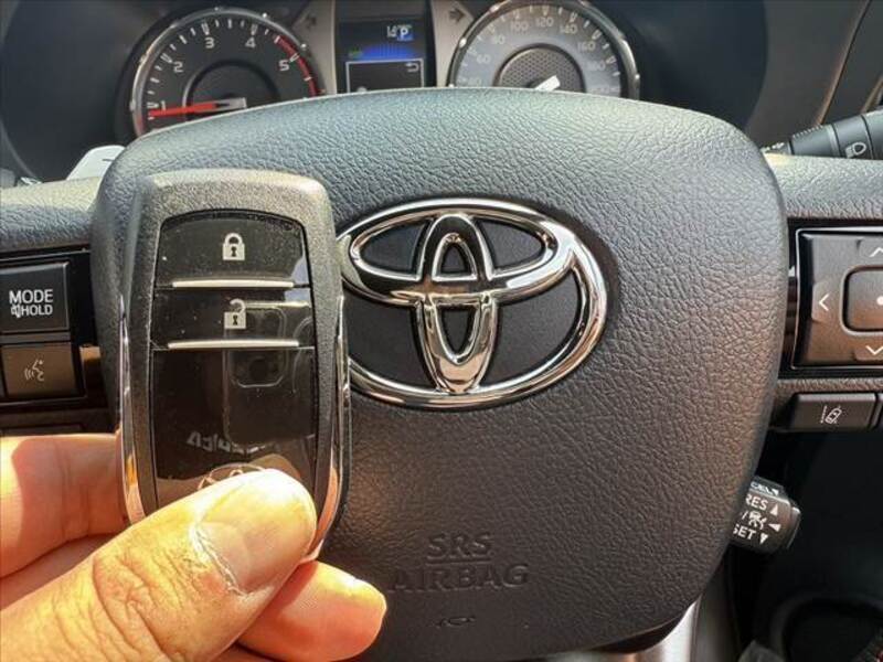HILUX