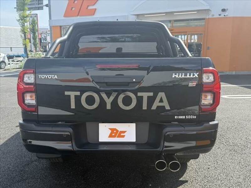 HILUX