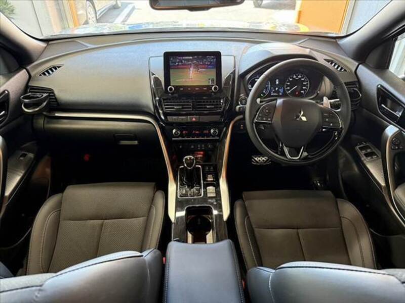 ECLIPSE CROSS