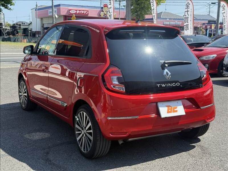 TWINGO