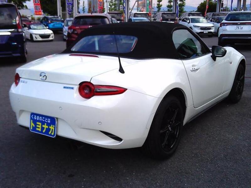 ROADSTER