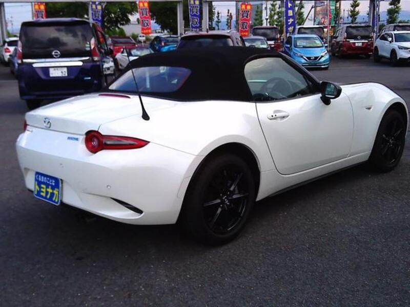 ROADSTER
