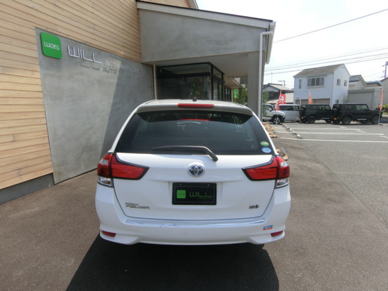 COROLLA FIELDER
