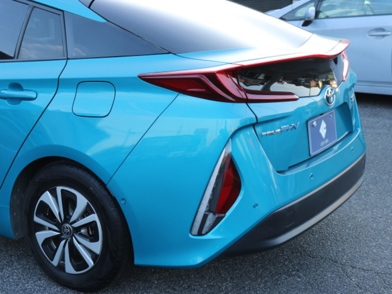 PRIUS PHV