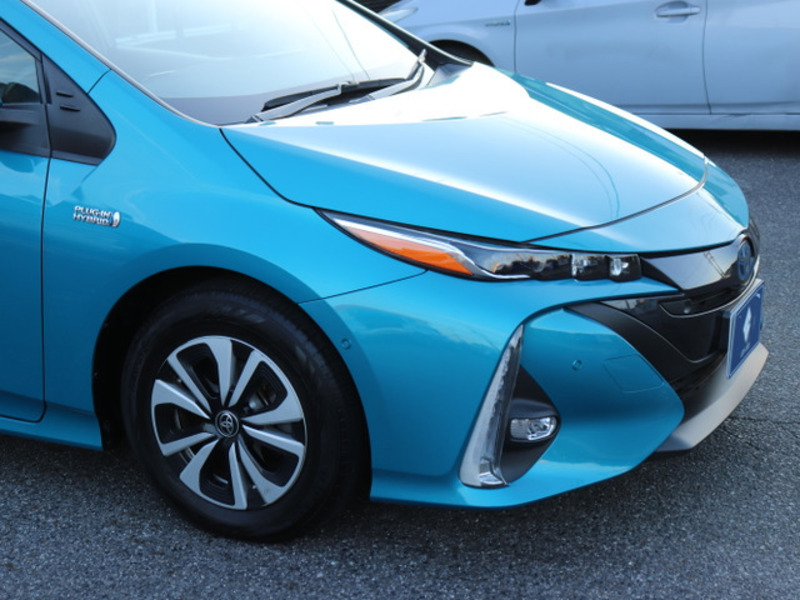 PRIUS PHV