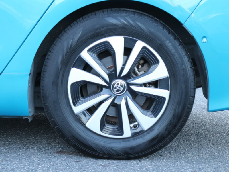 PRIUS PHV