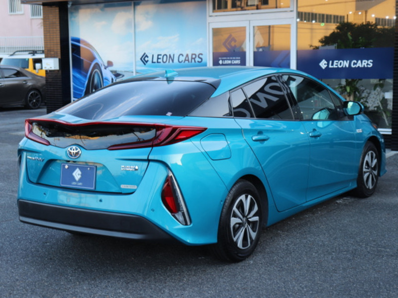 PRIUS PHV