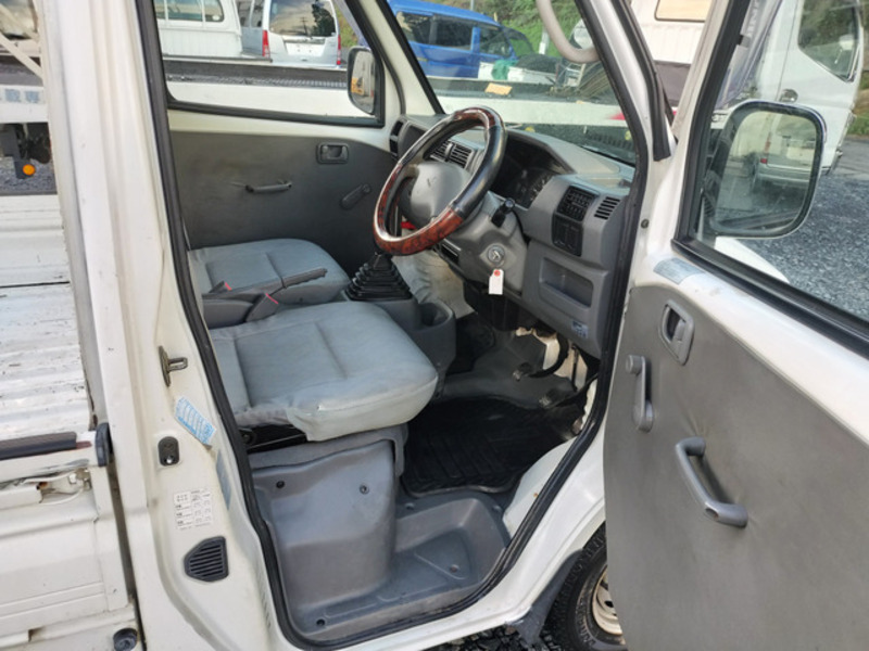 MINICAB TRUCK