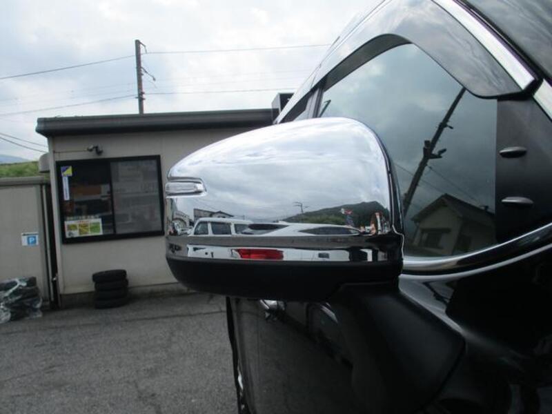 LAND CRUISER