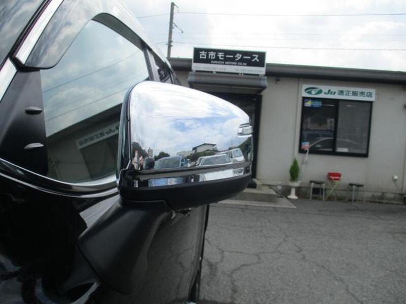 LAND CRUISER