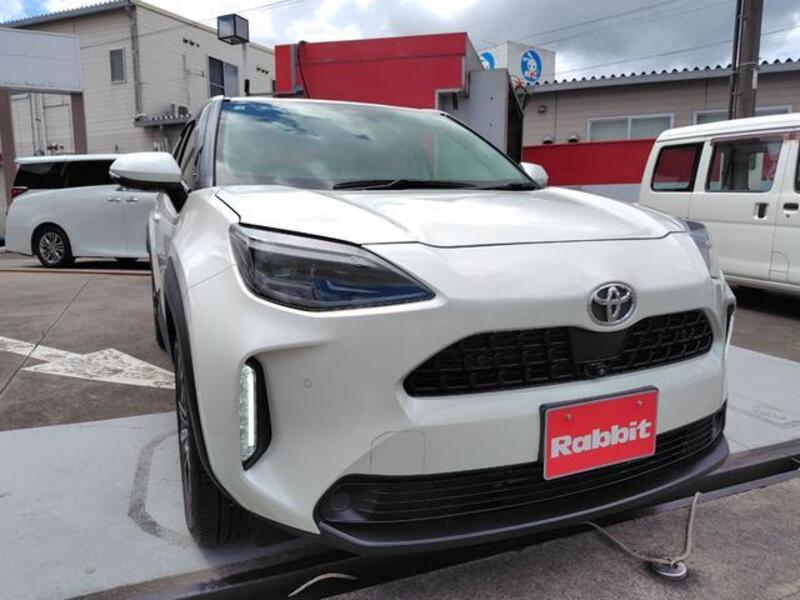 YARIS CROSS