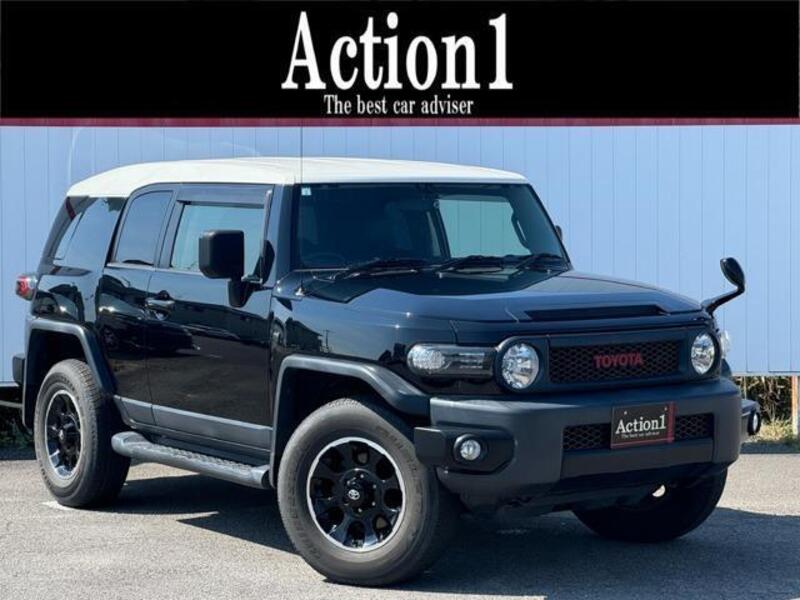 TOYOTA FJ CRUISER