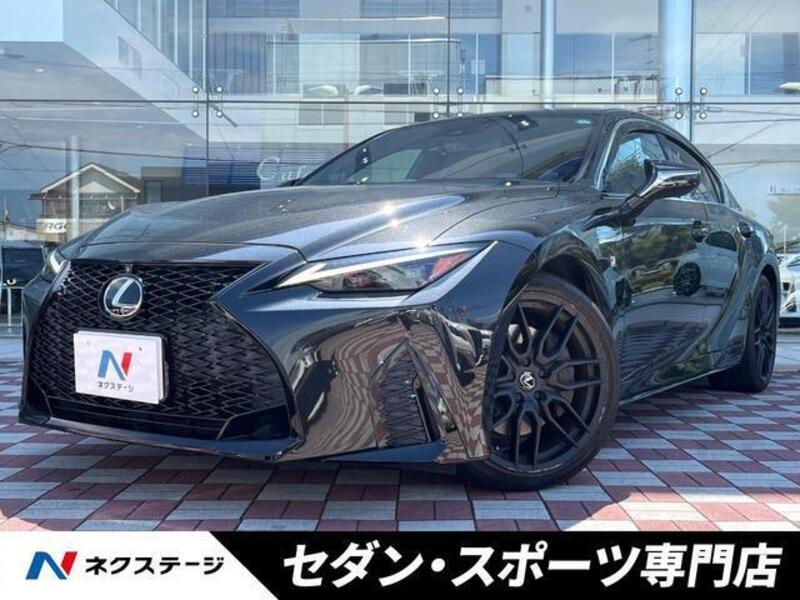 LEXUS IS