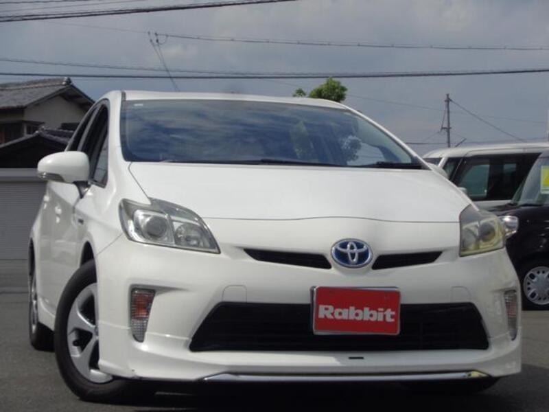 TOYOTA PRIUS