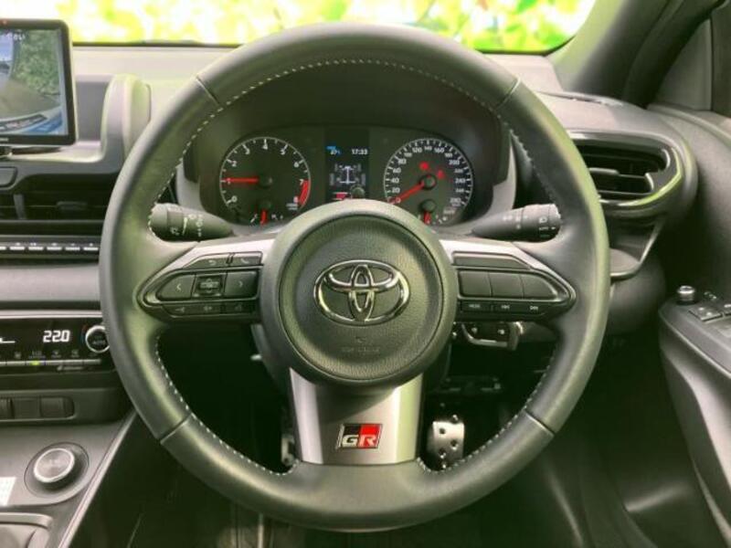 GR YARIS