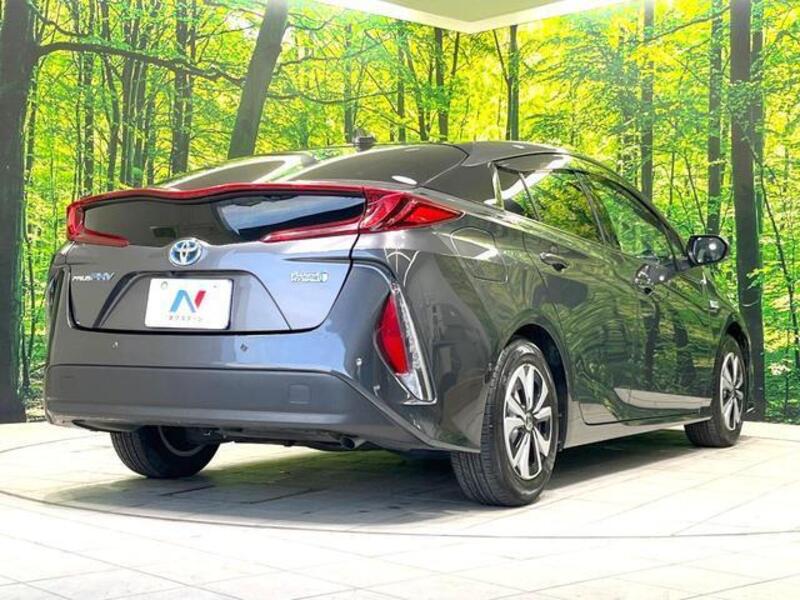 PRIUS PHV