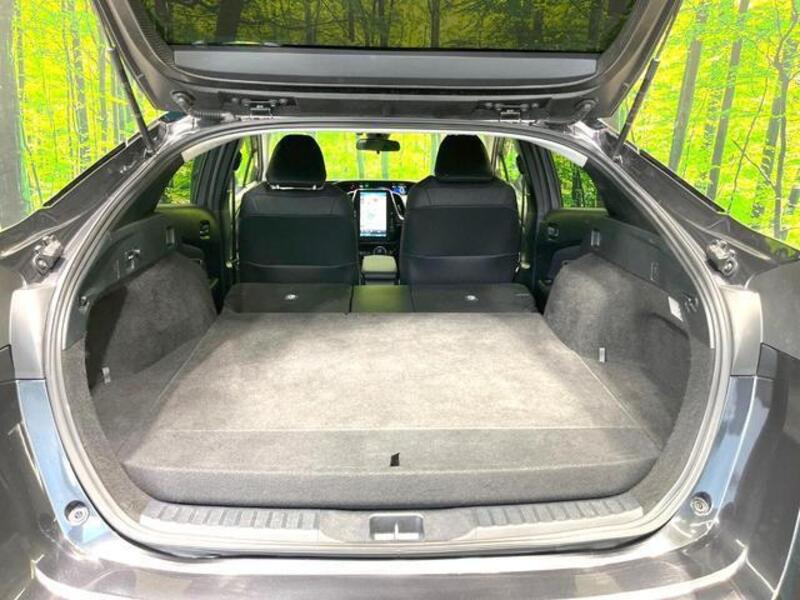 PRIUS PHV