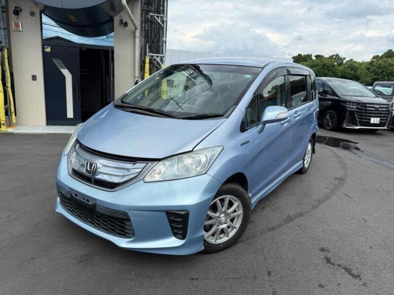 HONDA FREED HYBRID
