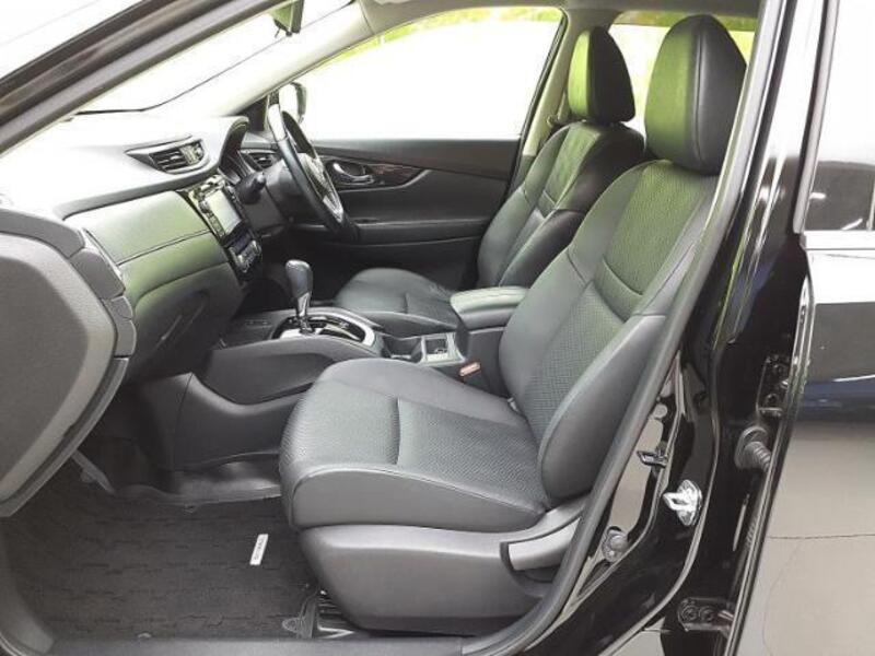 X-TRAIL