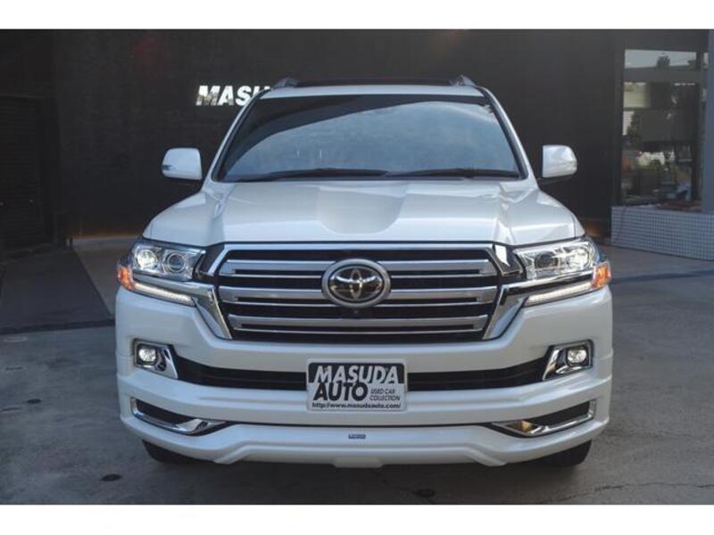 LAND CRUISER