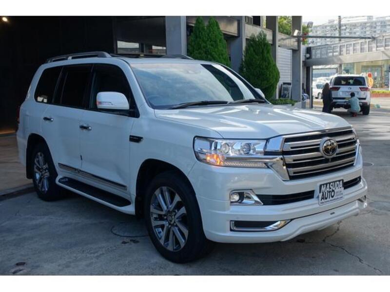 LAND CRUISER