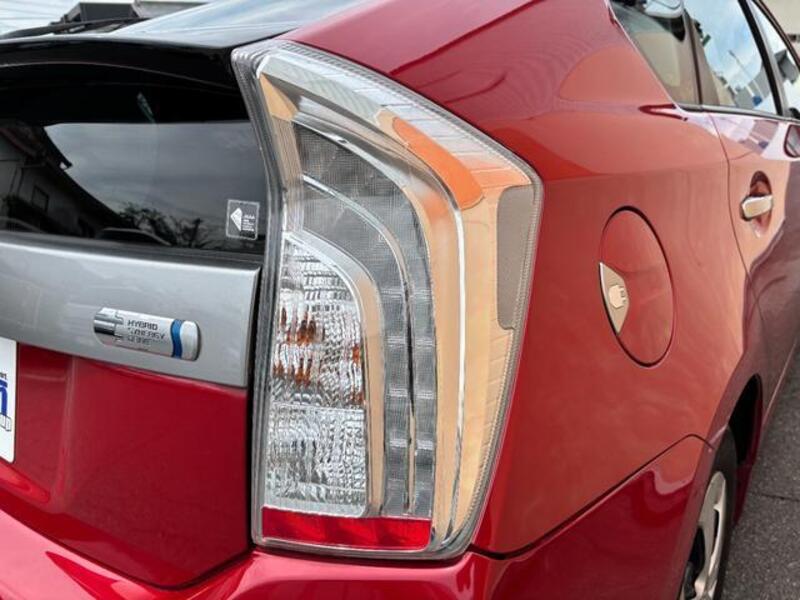 PRIUS PHV