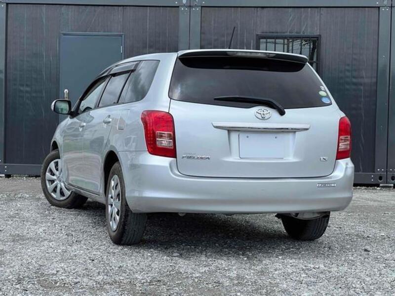 COROLLA FIELDER