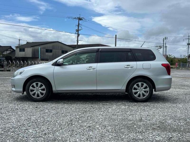 COROLLA FIELDER