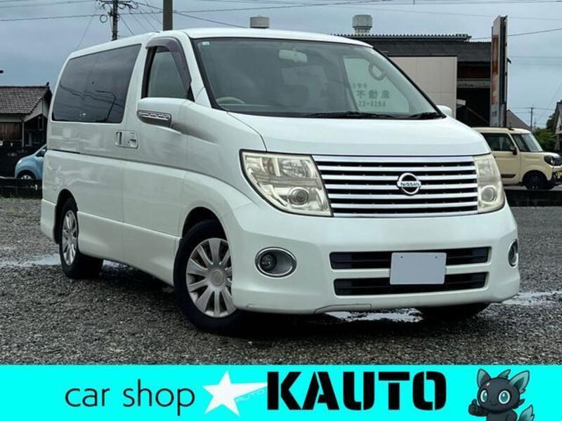 NISSAN ELGRAND