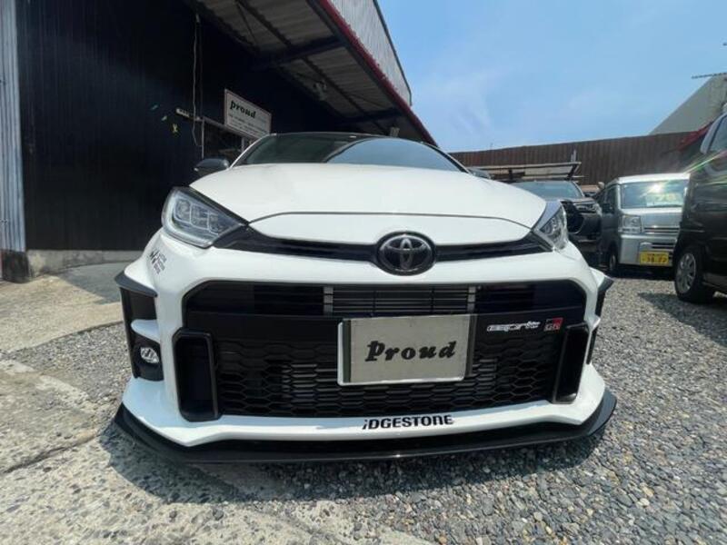 GR YARIS