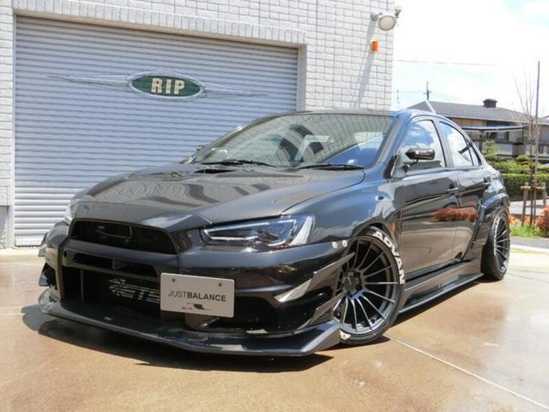 MITSUBISHI LANCER