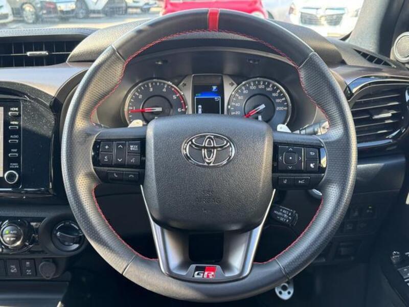 HILUX