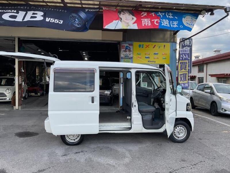 MINICAB VAN