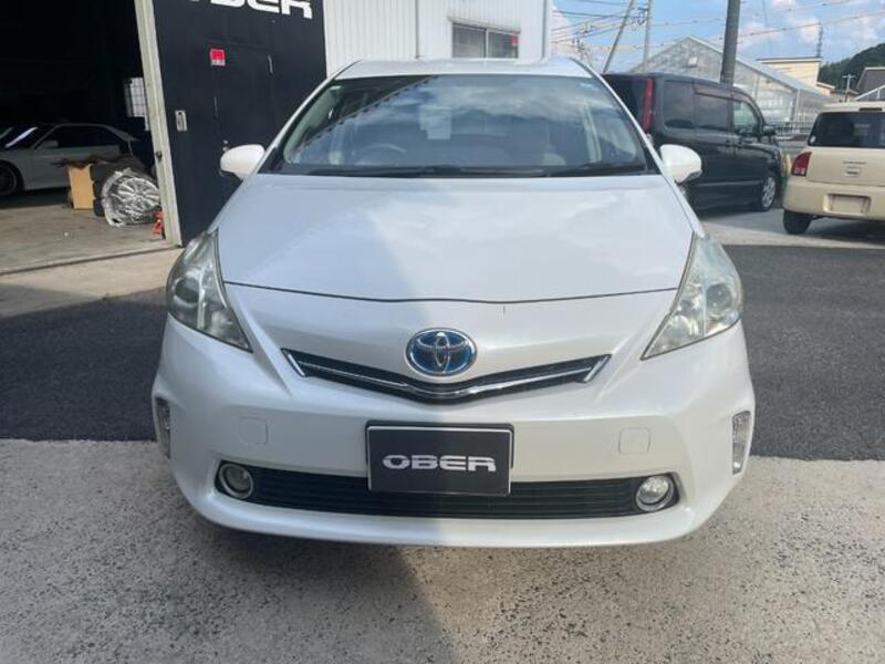 PRIUS ALPHA