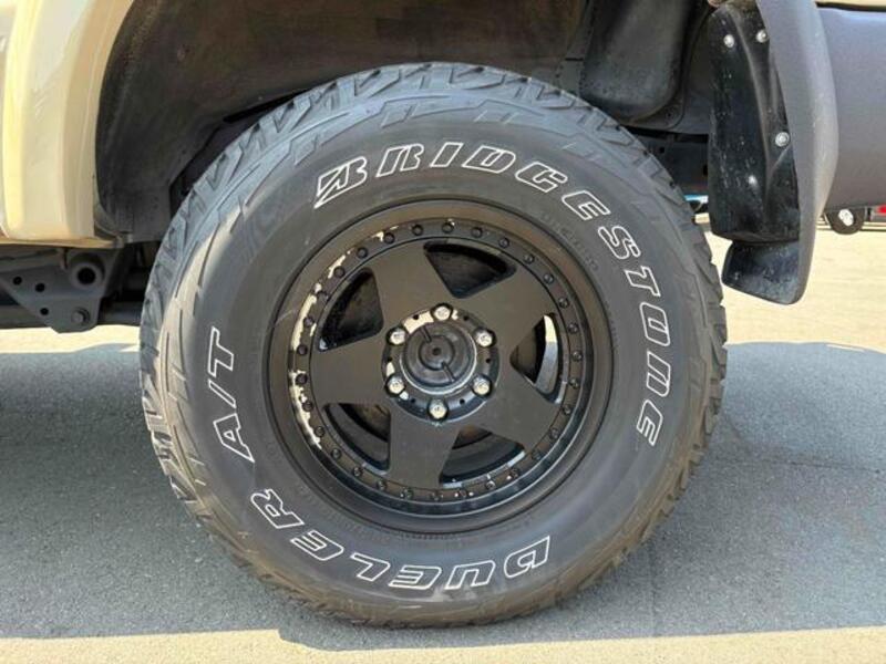 HILUX SURF