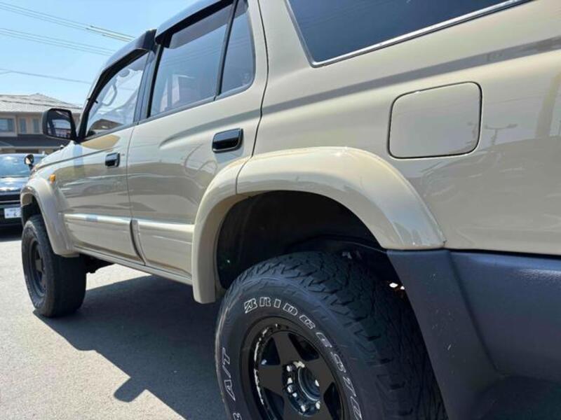 HILUX SURF