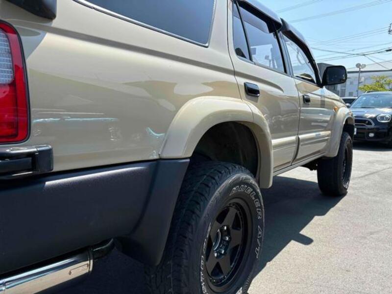 HILUX SURF