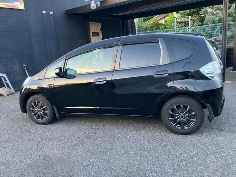 FIT HYBRID