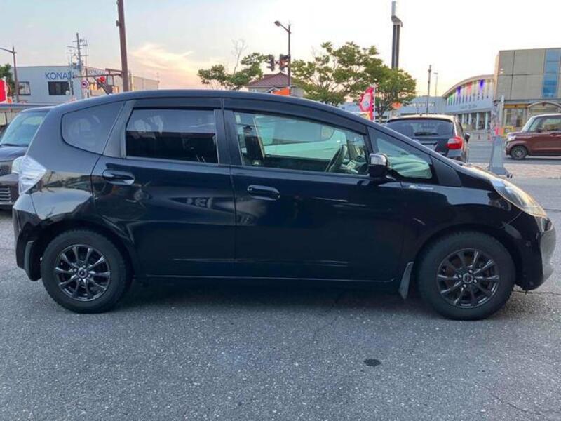 FIT HYBRID