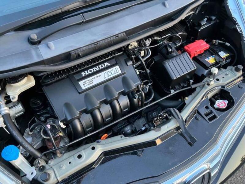 FIT HYBRID