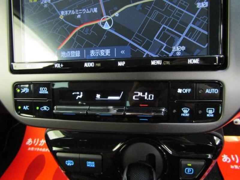 PRIUS PHV