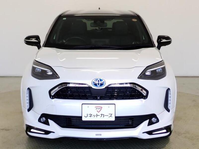 YARIS CROSS