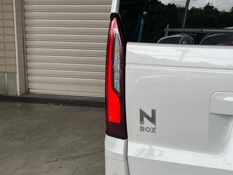 N BOX
