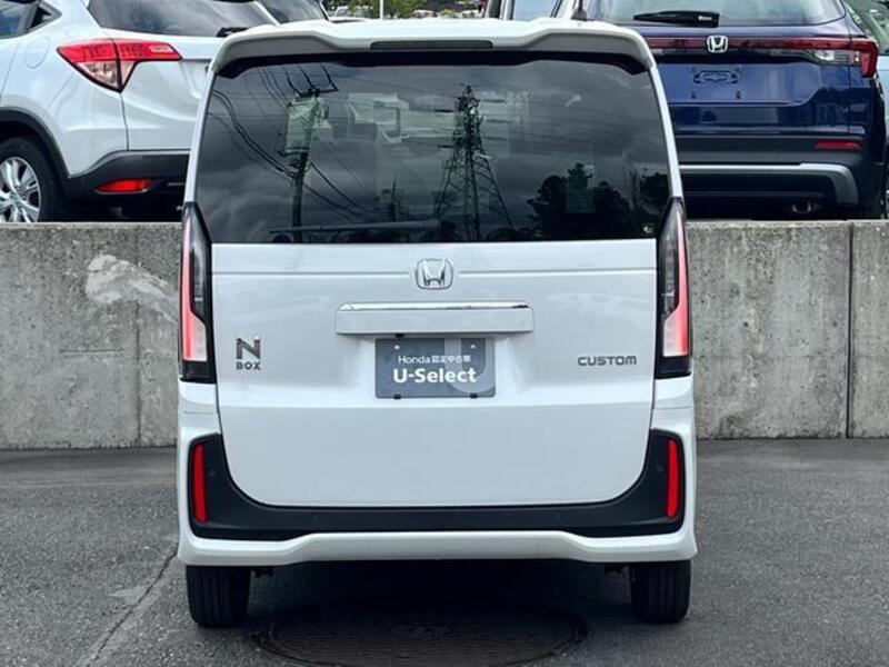 N BOX CUSTOM