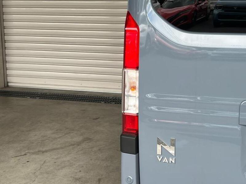 N-VAN