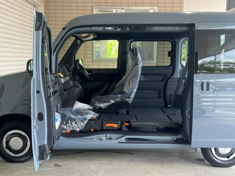 N-VAN