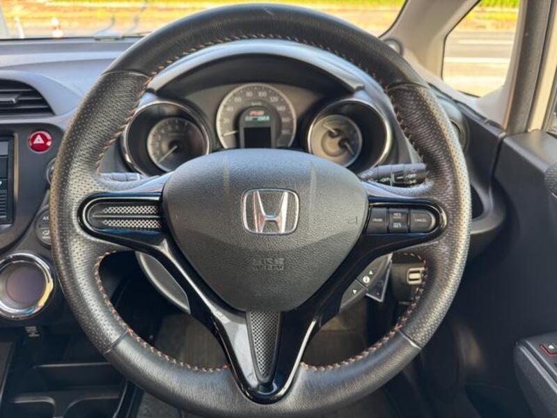 FIT HYBRID